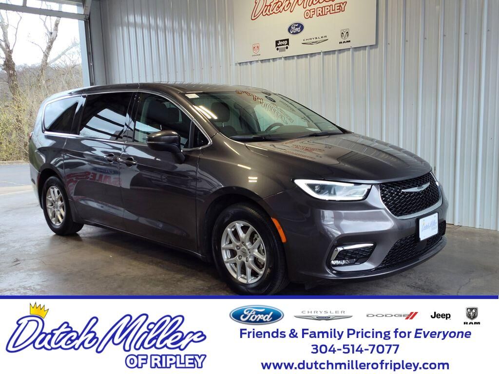 2023 CHRYSLER Pacifica