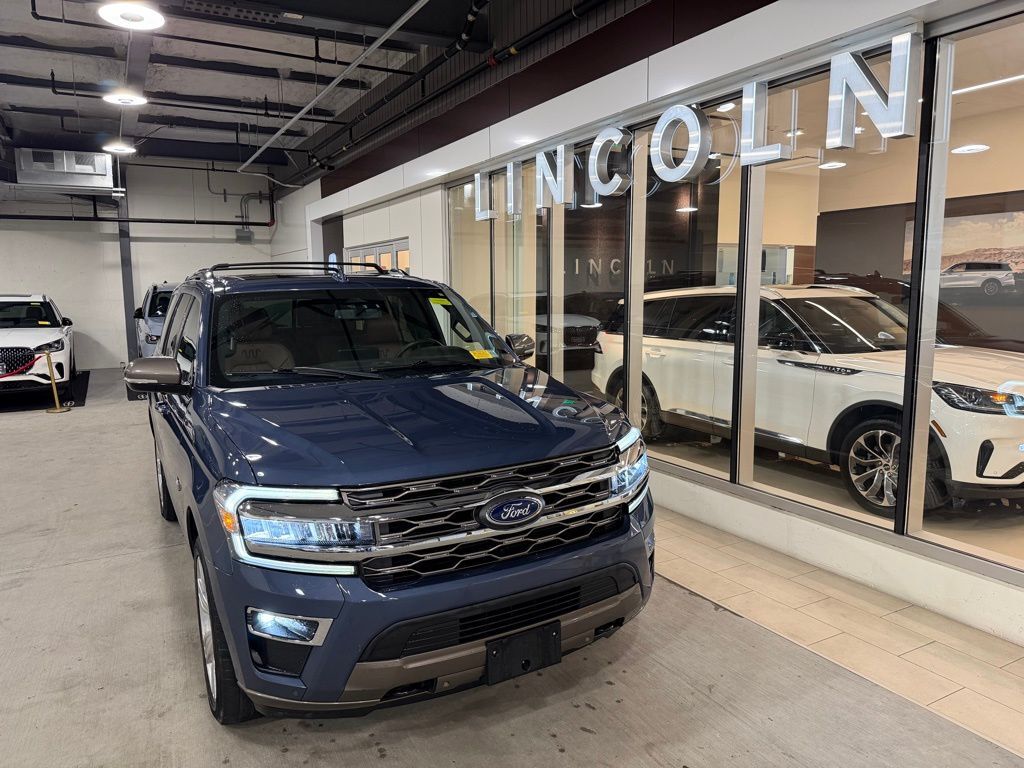 2022 FORD Expedition