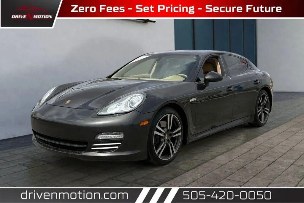 2012 PORSCHE Panamera