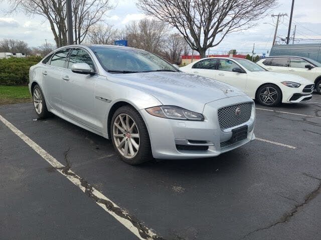 2018 JAGUAR XJ