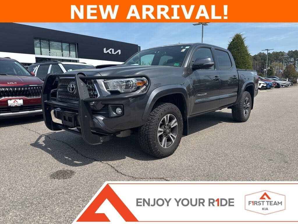 2017 TOYOTA Tacoma