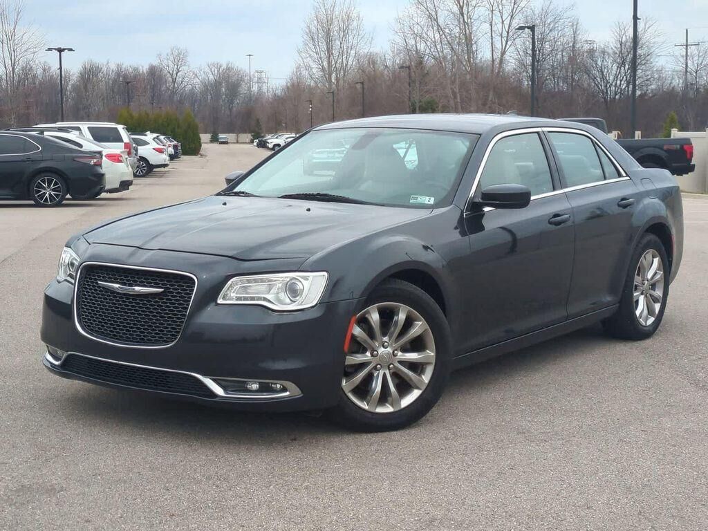 2017 CHRYSLER 300