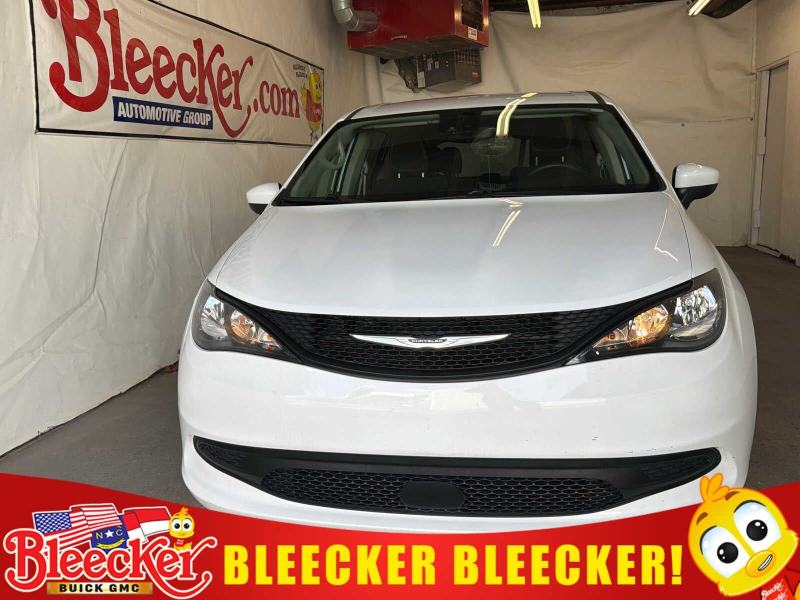 2023 CHRYSLER Voyager