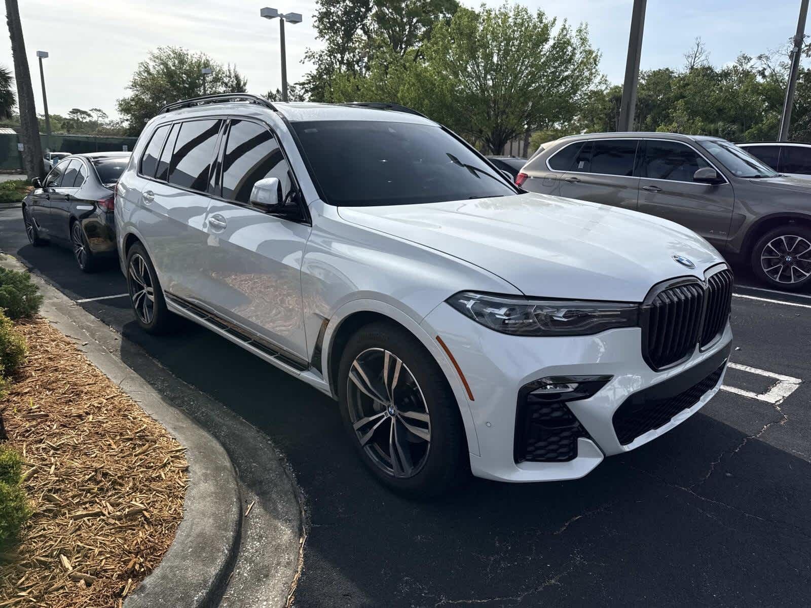 2021 BMW X7
