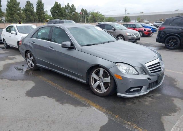2011 MERCEDES-BENZ E-Class