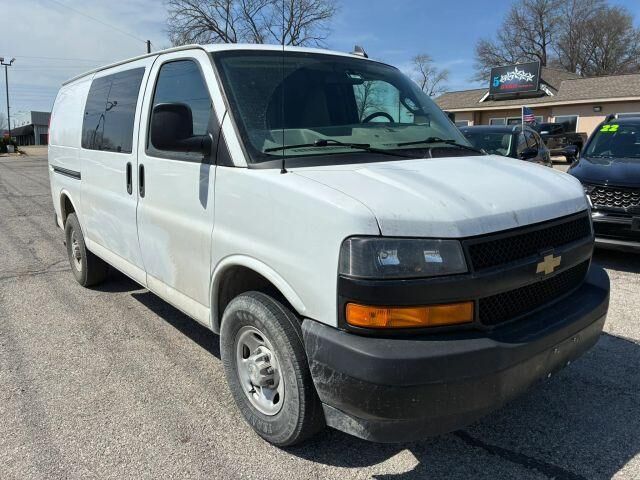 2023 CHEVROLET Express