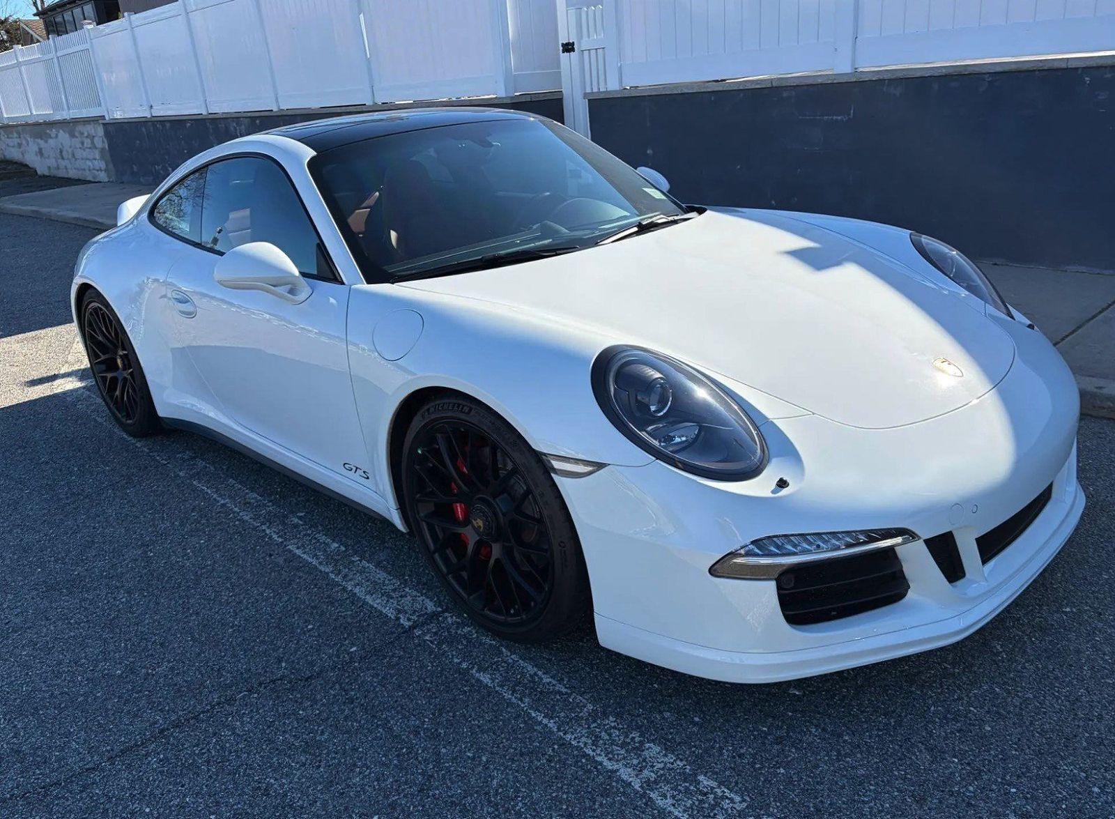 2015 PORSCHE 911