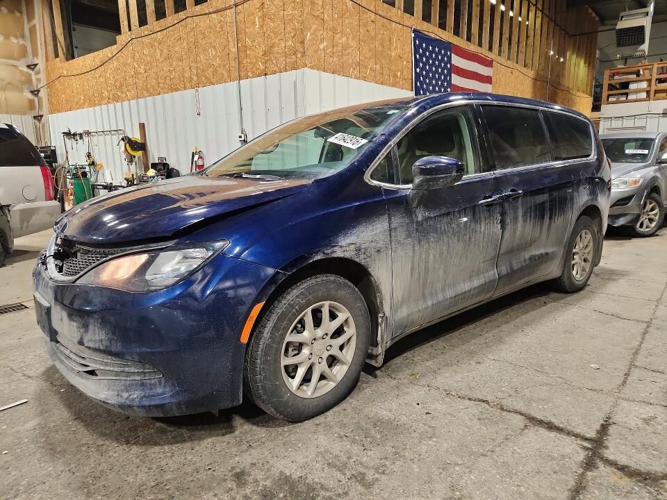 2020 CHRYSLER Voyager