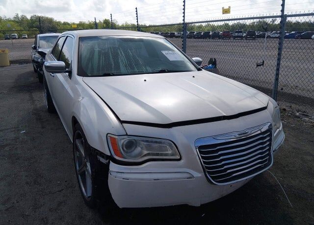 2012 CHRYSLER 300