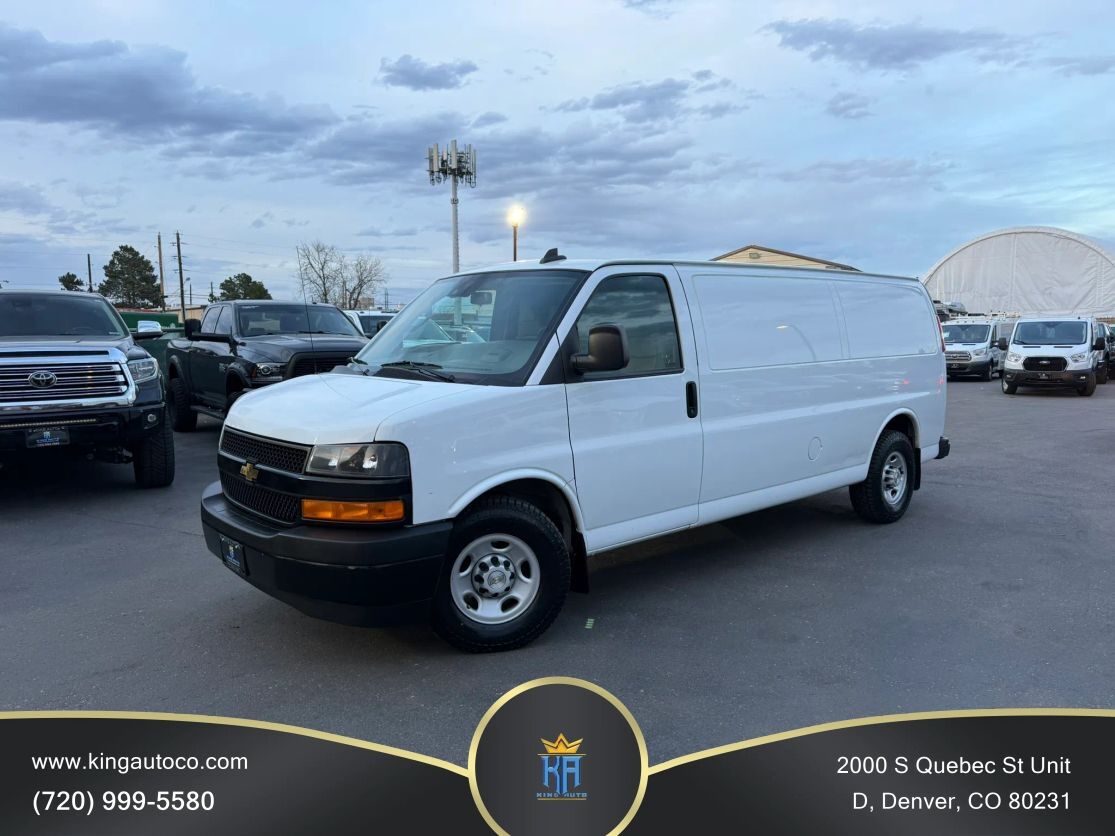 2020 CHEVROLET Express