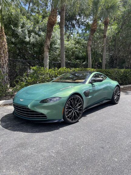 2023 ASTON MARTIN Vantage