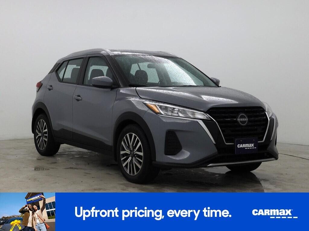 2023 NISSAN Kicks