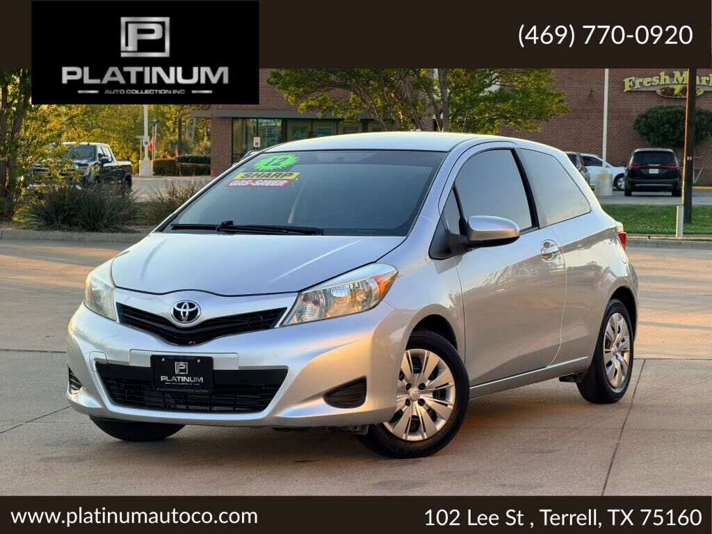 2012 TOYOTA Yaris