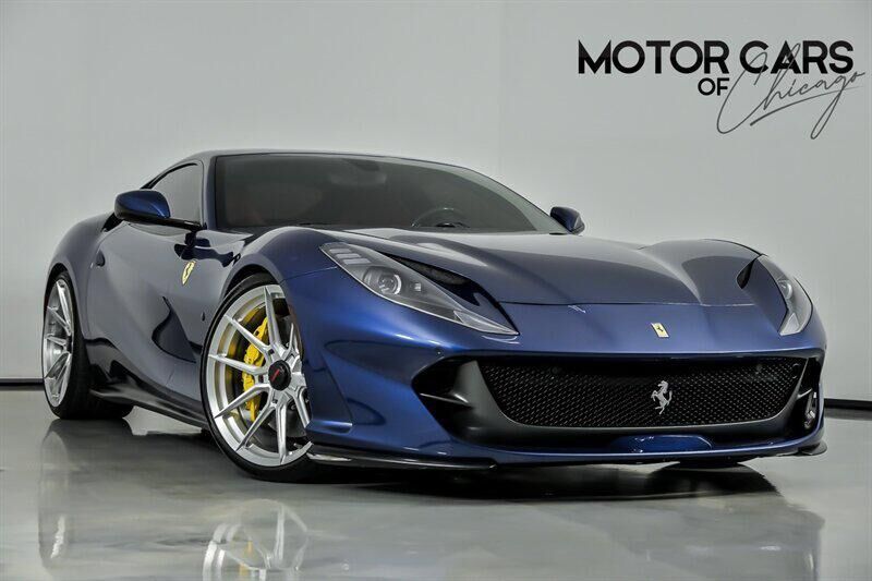 2019 FERRARI 812 Superfast