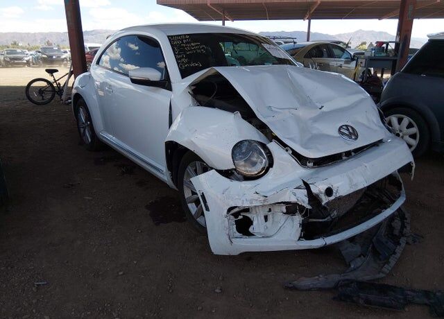 2017 VOLKSWAGEN Beetle