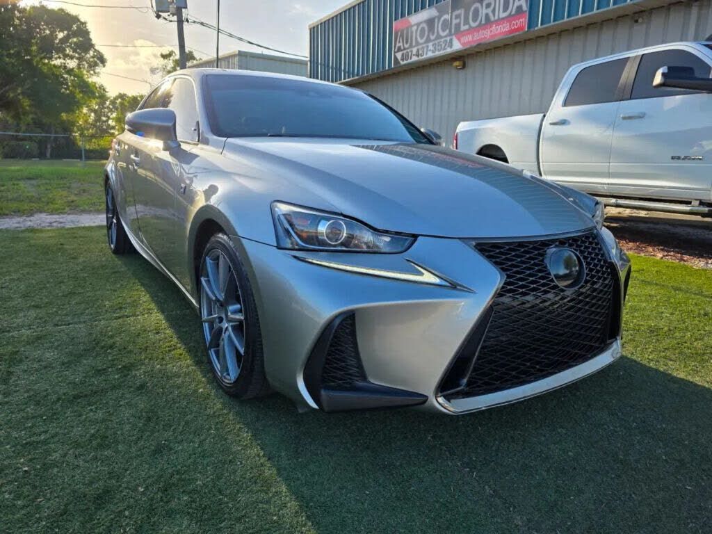 2017 LEXUS IS