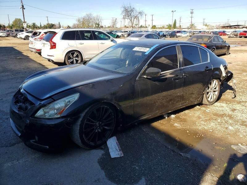 2013 INFINITI G37