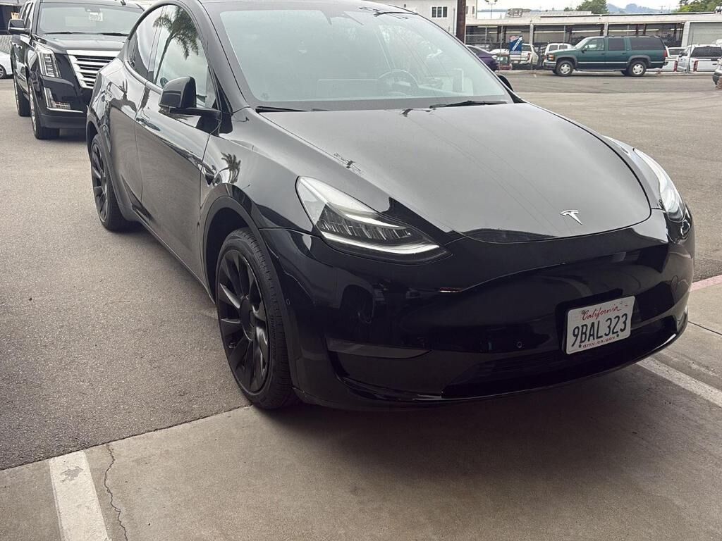 2022 TESLA Model Y