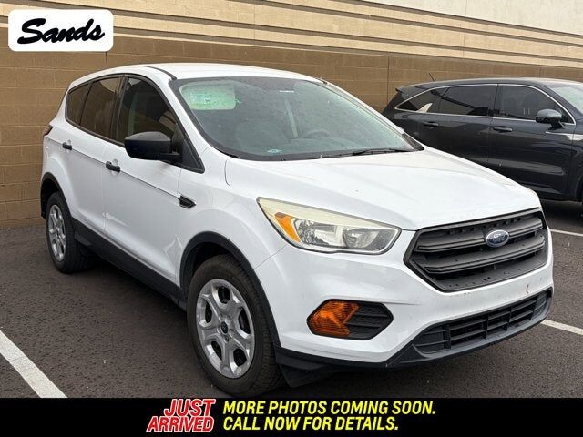 2017 FORD Escape