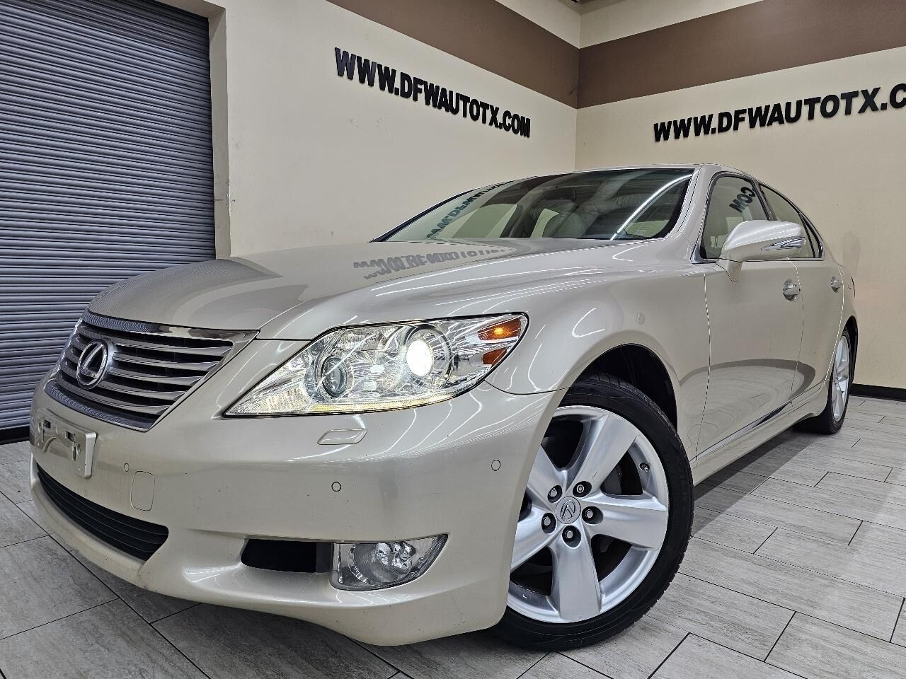 2010 LEXUS LS