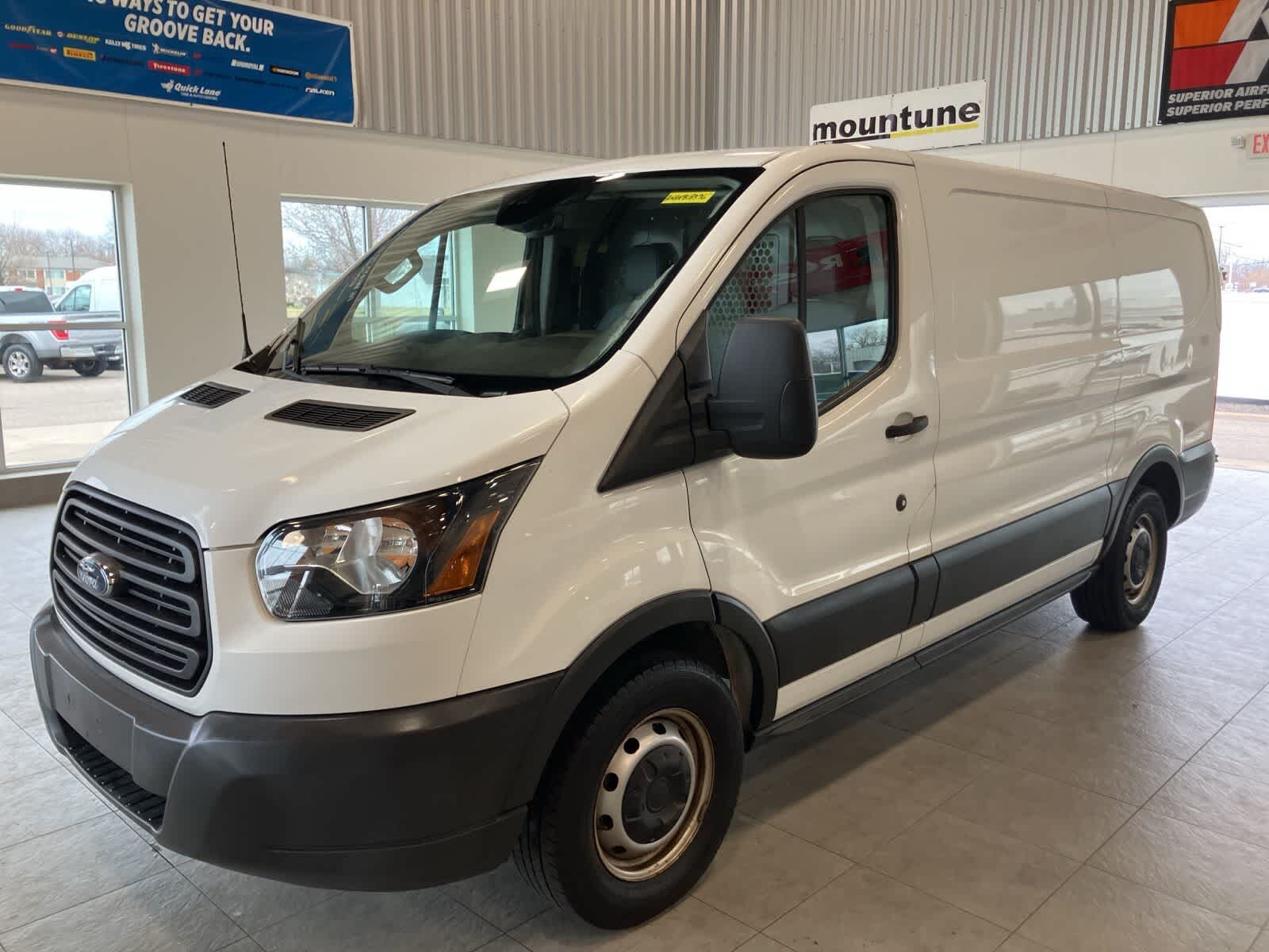 2017 FORD Transit