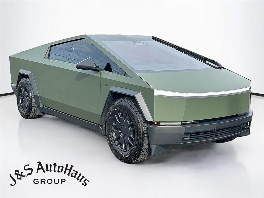 2024 TESLA Cybertruck
