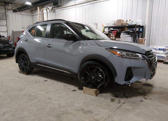 2024 NISSAN Kicks