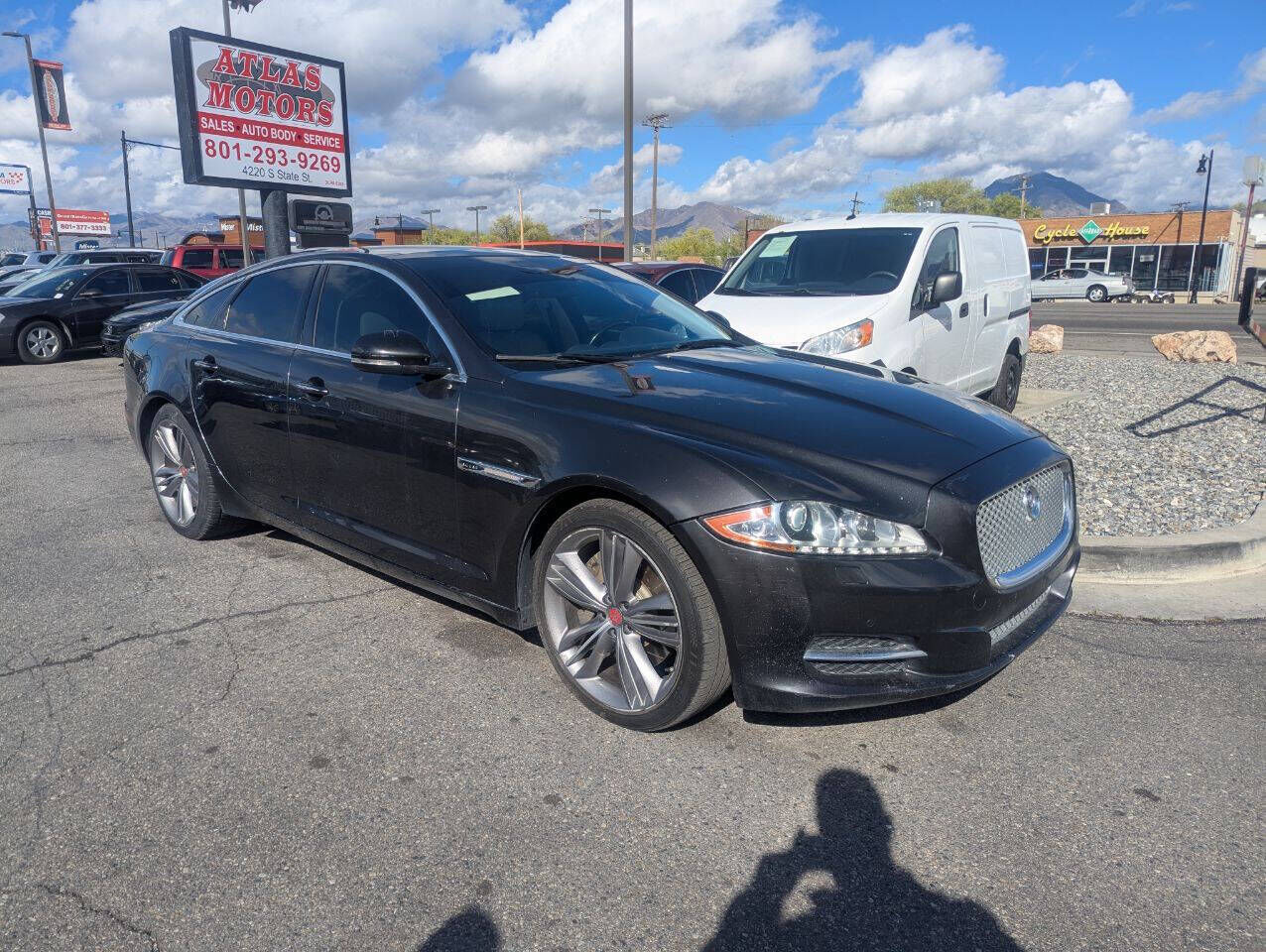2012 JAGUAR XJ