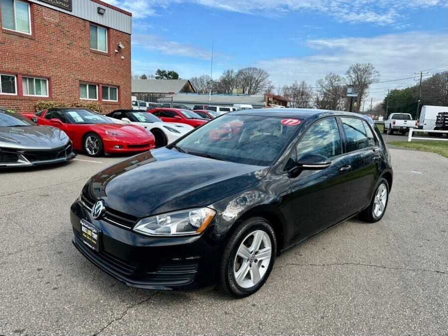 2017 VOLKSWAGEN Golf