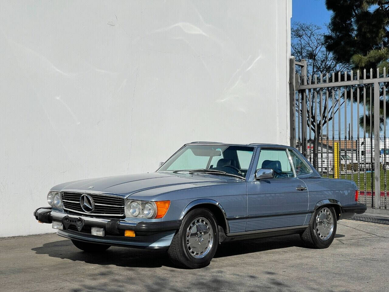1987 MERCEDES-BENZ 560