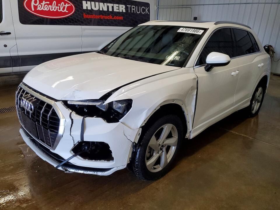 2021 AUDI Q3