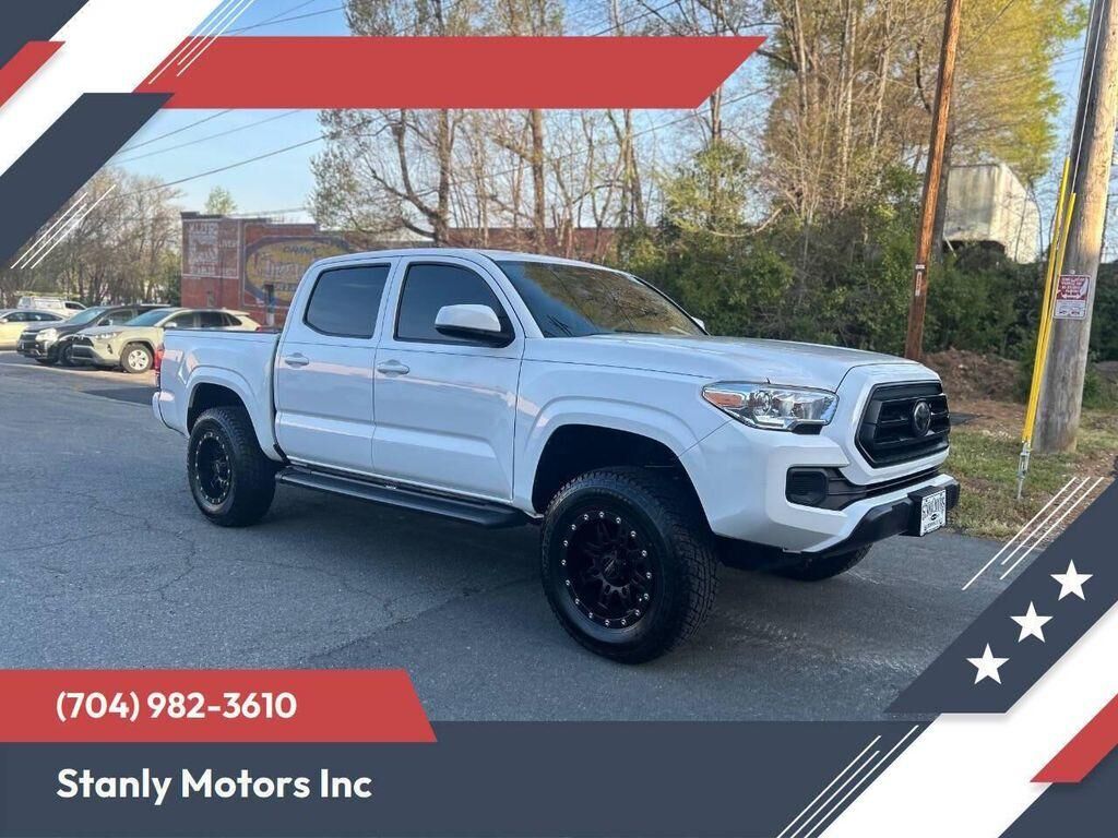 2020 TOYOTA Tacoma