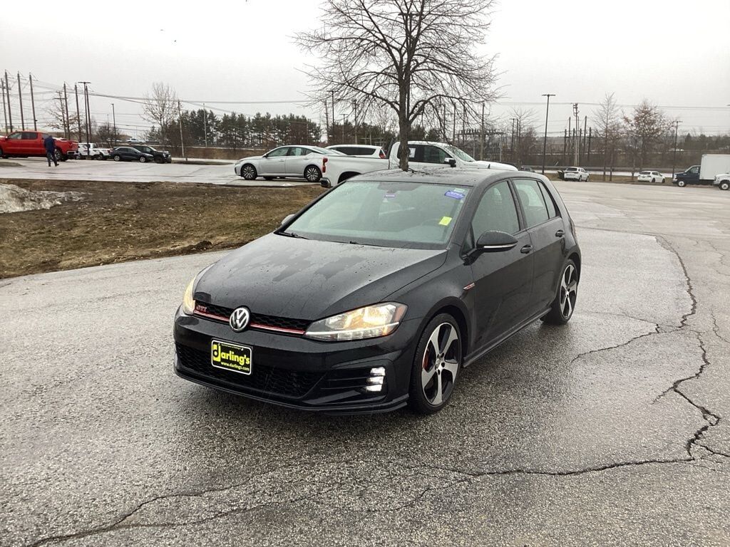 2019 VOLKSWAGEN Golf GTI