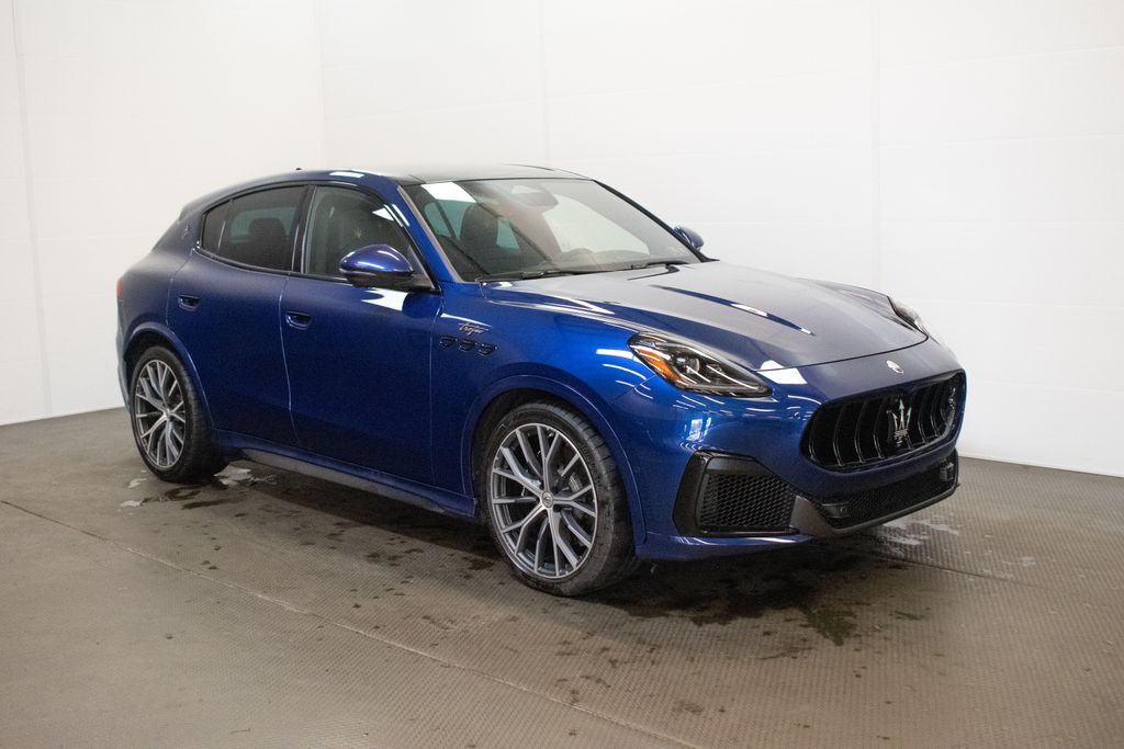 2024 MASERATI Grecale