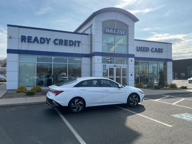 2024 HYUNDAI Elantra