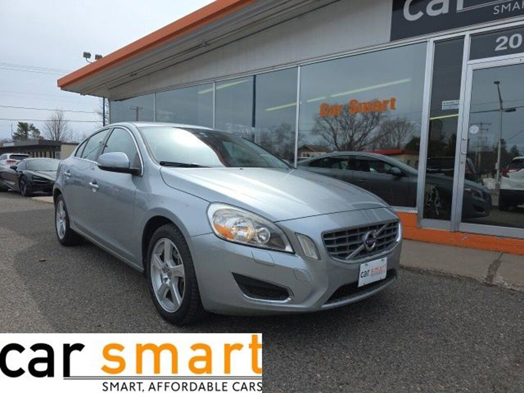 2013 VOLVO S60