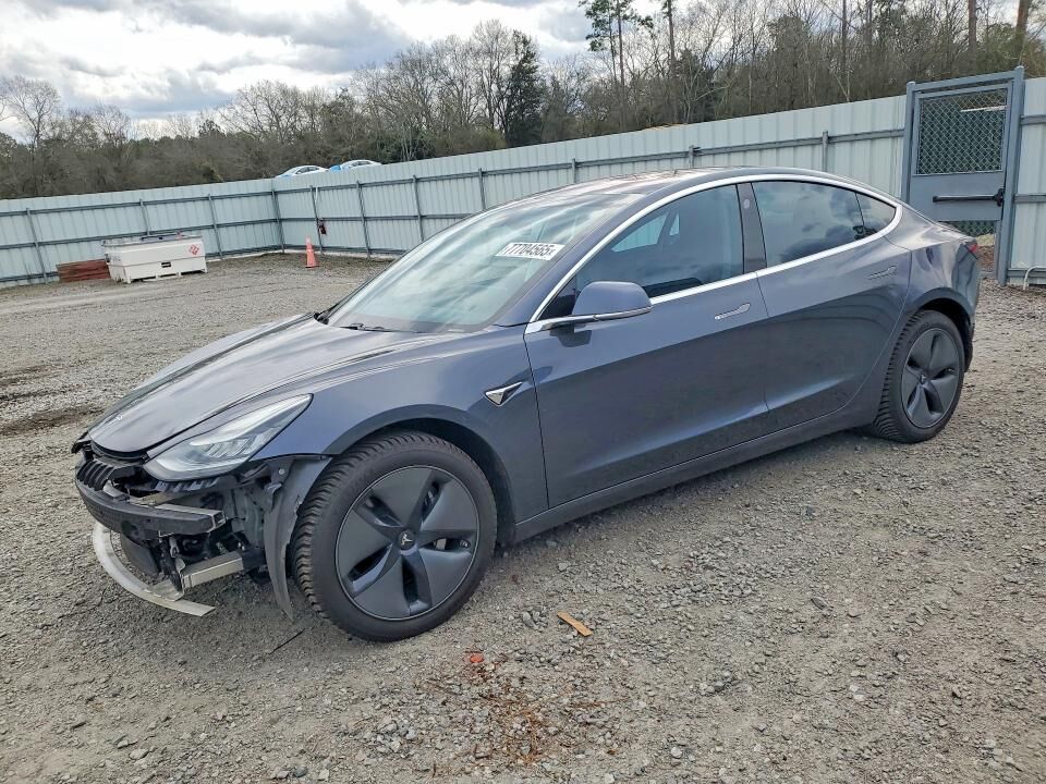 2018 TESLA Model 3