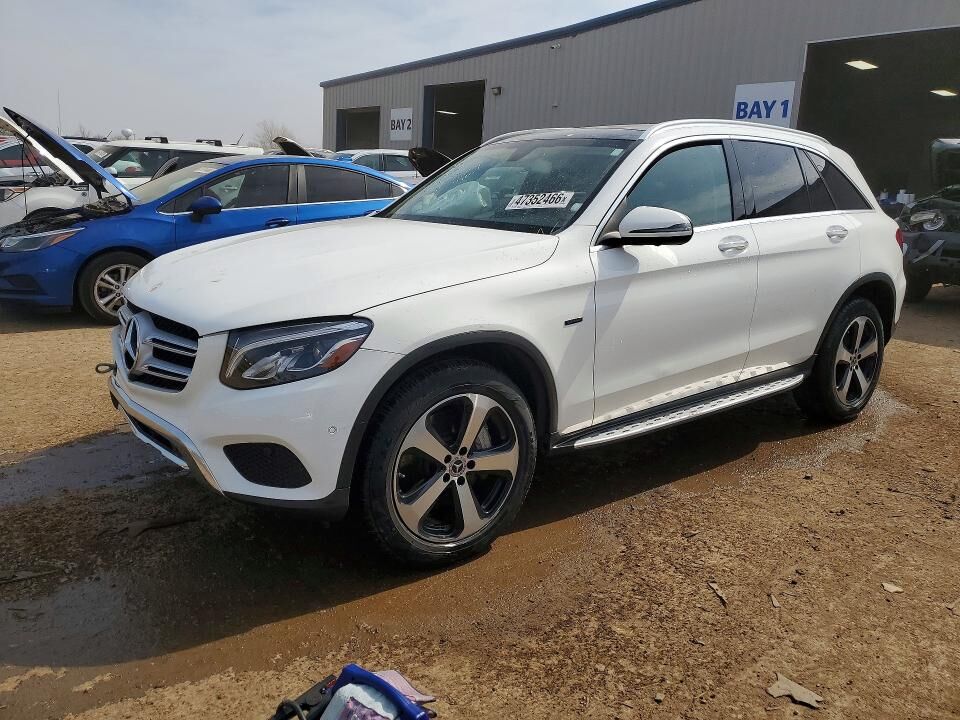 2019 MERCEDES-BENZ GLC-Class
