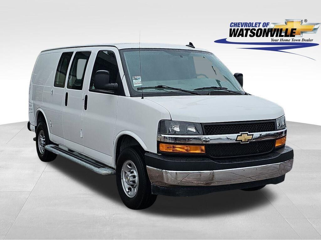 2024 CHEVROLET Express