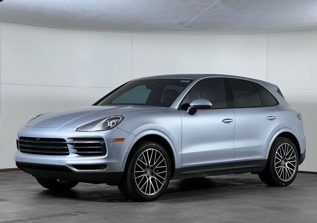 2023 PORSCHE Cayenne