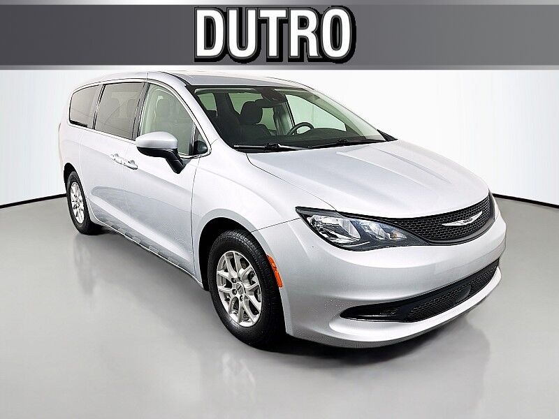 2023 CHRYSLER Voyager