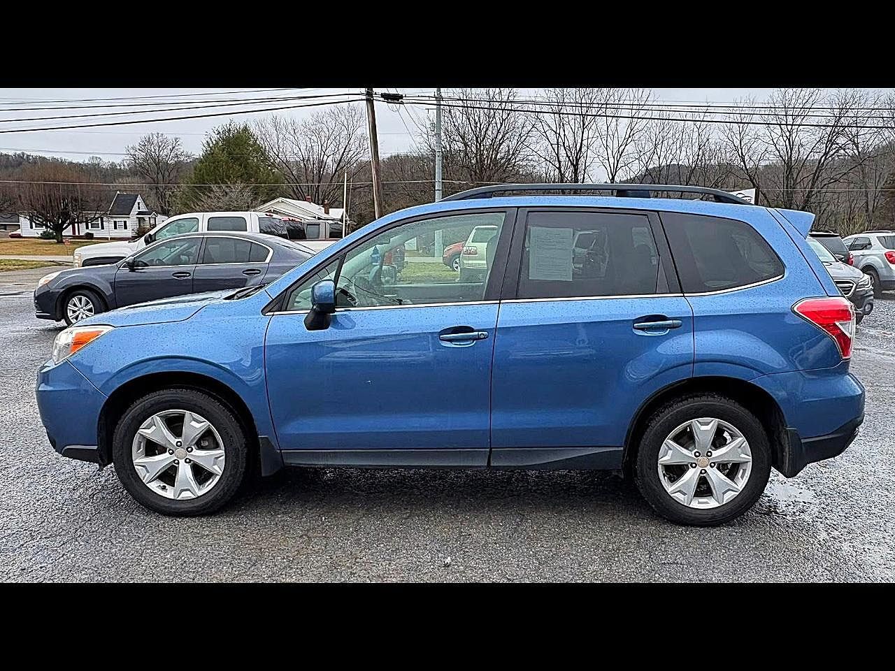 2015 SUBARU Forester