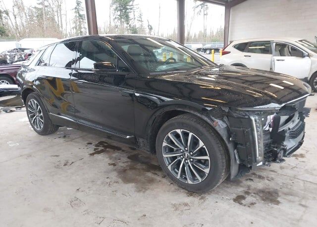 2025 CADILLAC Lyriq