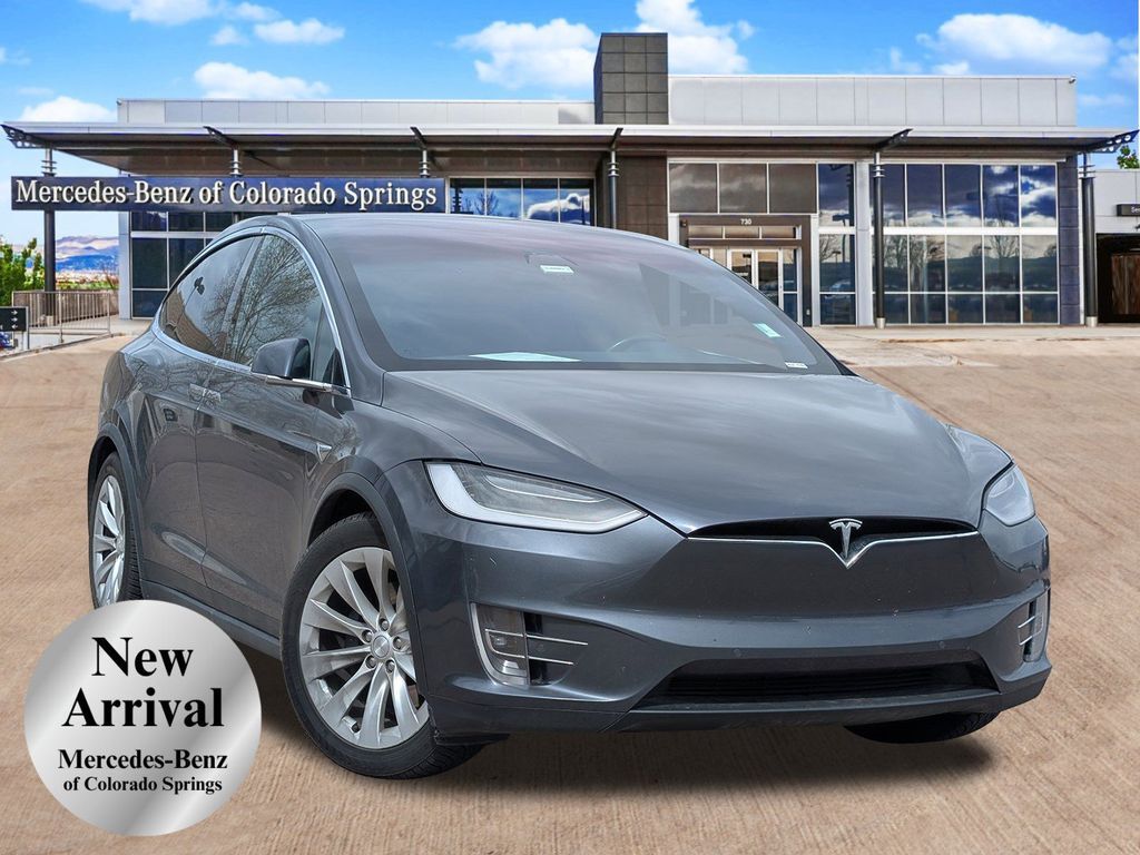 2018 TESLA Model X
