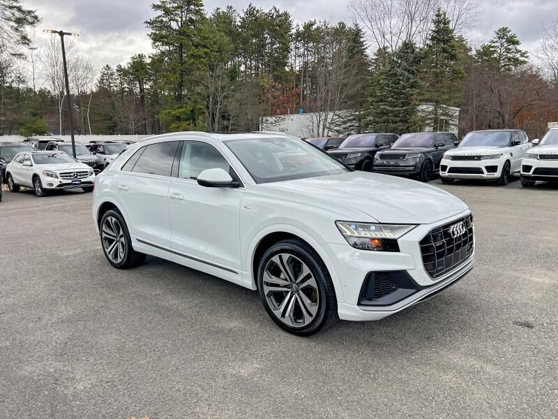 2020 AUDI Q8