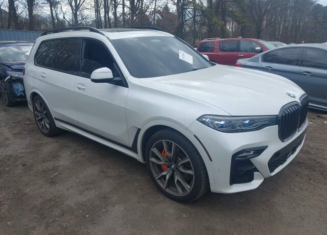 2022 BMW X7