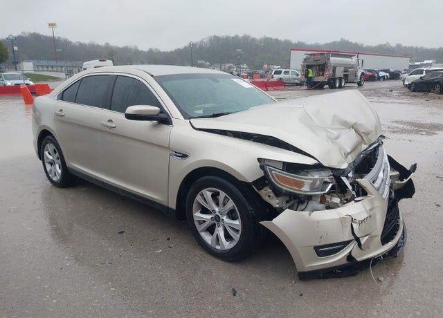 2011 FORD Taurus