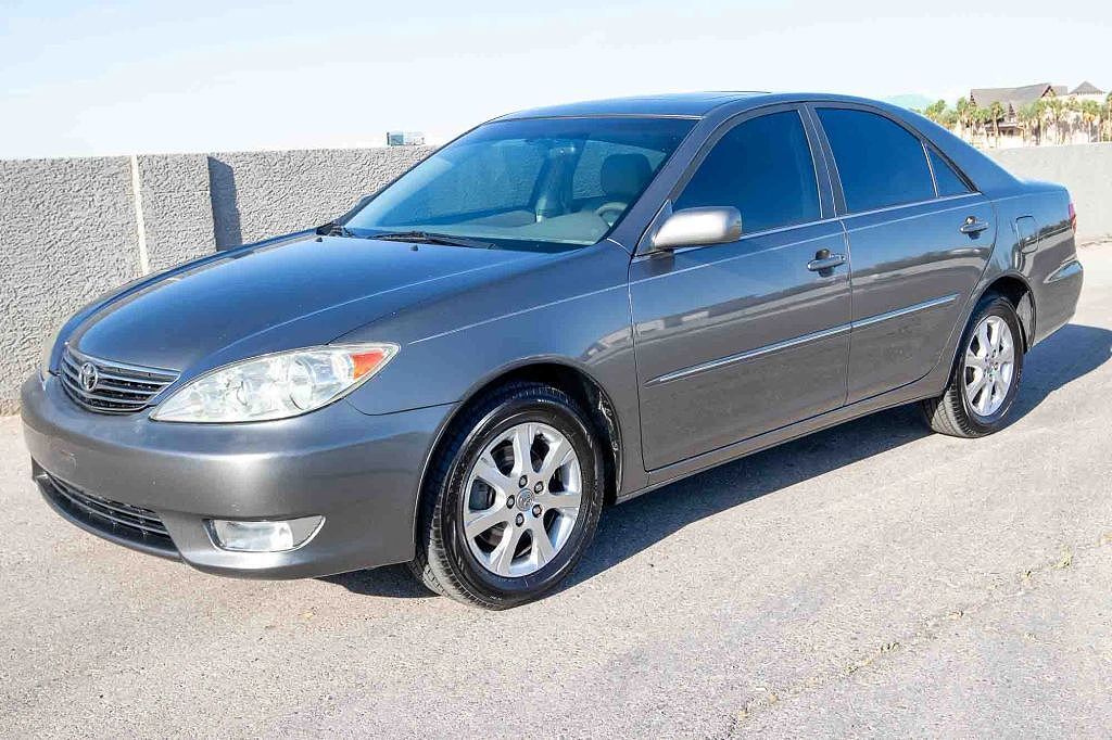 2005 TOYOTA Camry