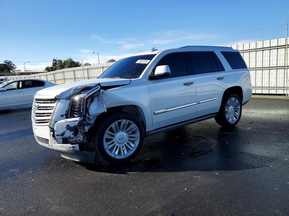 2016 CADILLAC Escalade