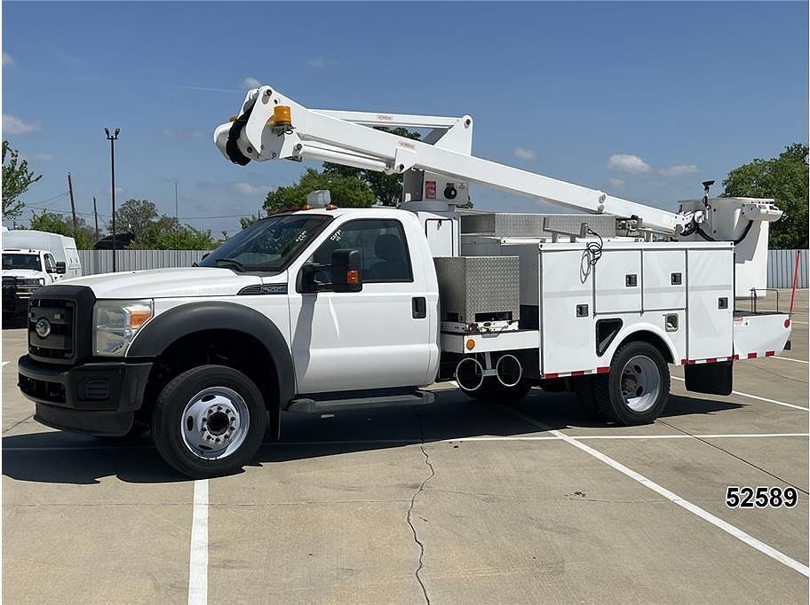 2012 FORD F-550